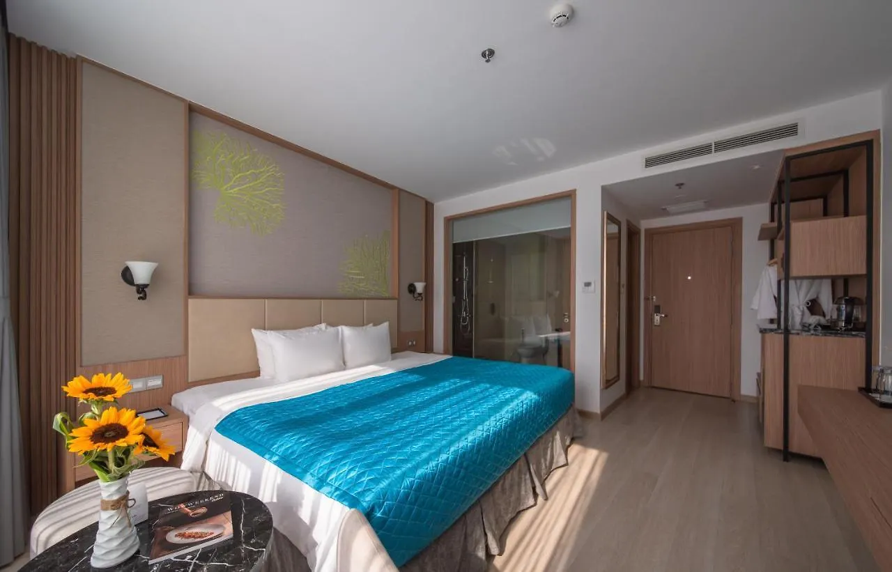 Navada Beach Hotel Nha Trang