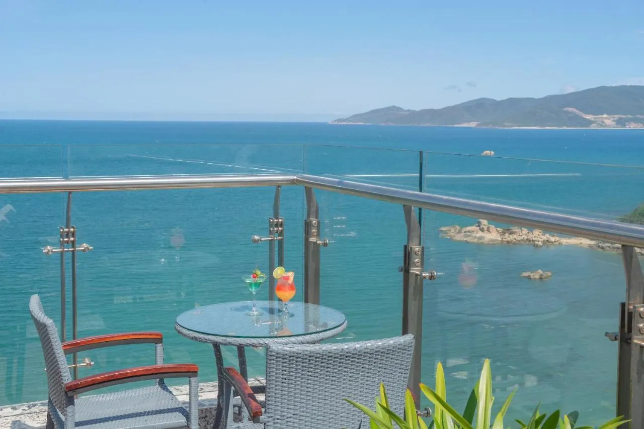 Navada Beach Hotel Nha Trang 4*,